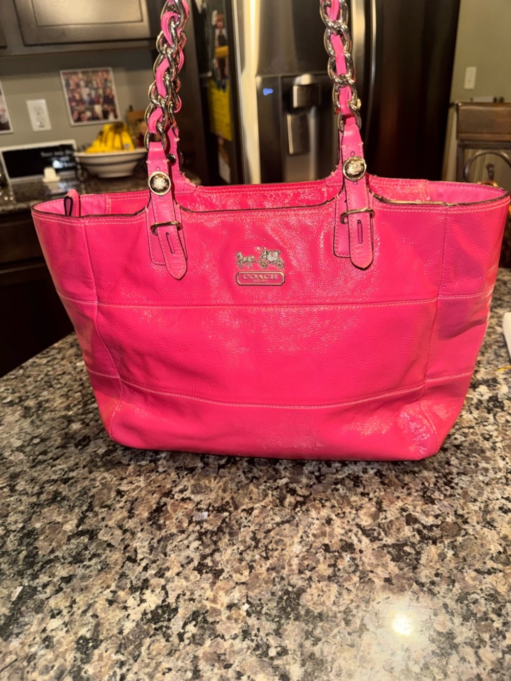 Bold, eye-catching Coach hot pink leather tote with silver-tone chain detail 💗✨ - Picture 3 of 16